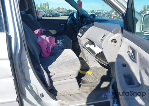 2004 Honda Odyssey Ex from USA, damaged, VIN 5FNRL18634B104289